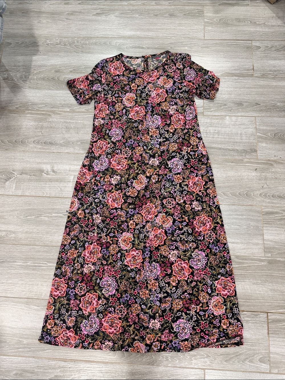 Vince Camuto Floral A-Line Midi Dress in Black and Pink L